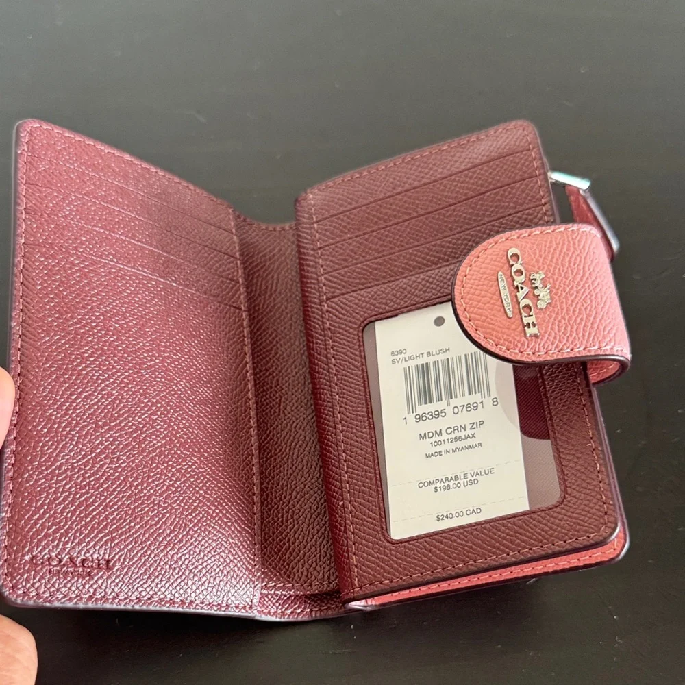 Coach Blush Pink Wallet, NWT - Picture 6 of 8